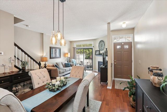 15568 Gateway Path 147, Apple Valley, MN 55124