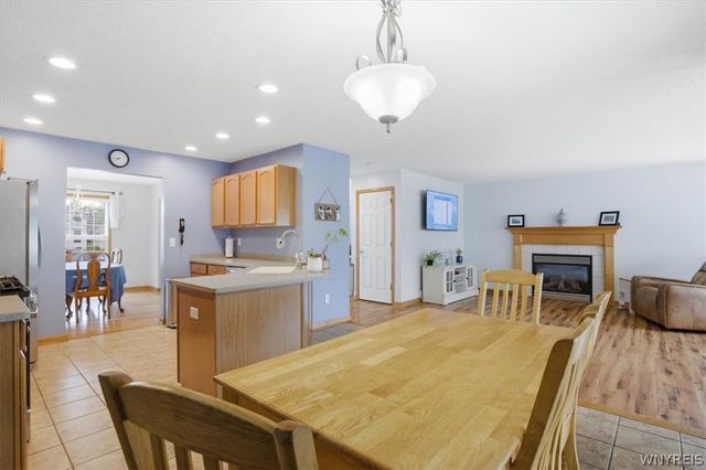 2305 Winterberry Drive, Hamburg, NY 14085