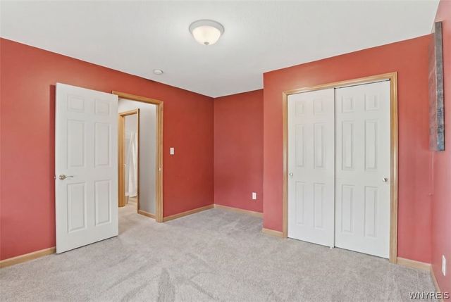2305 Winterberry Drive, Hamburg, NY 14085