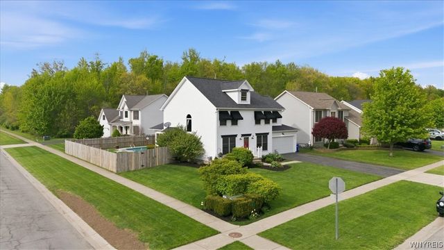 2305 Winterberry Drive, Hamburg, NY 14085
