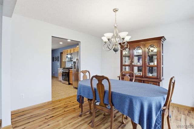 2305 Winterberry Drive, Hamburg, NY 14085