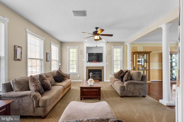 8601 PAPS PKWY, La Plata, MD 20646