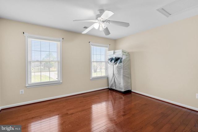 8601 PAPS PKWY, La Plata, MD 20646