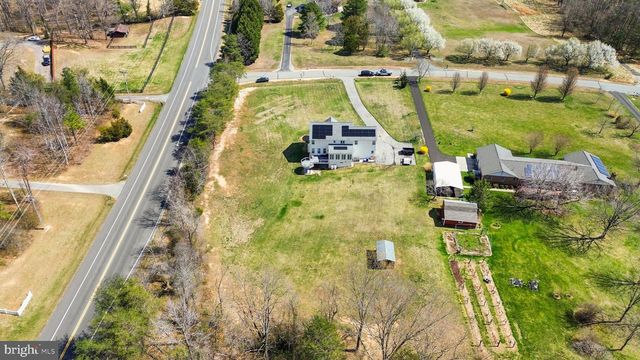 8601 PAPS PKWY, La Plata, MD 20646