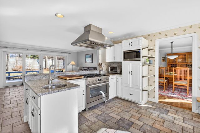 6 Drury Lane, South Berwick, ME 03908