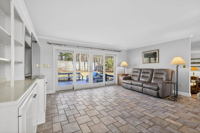 6 Drury Lane, South Berwick, ME 03908