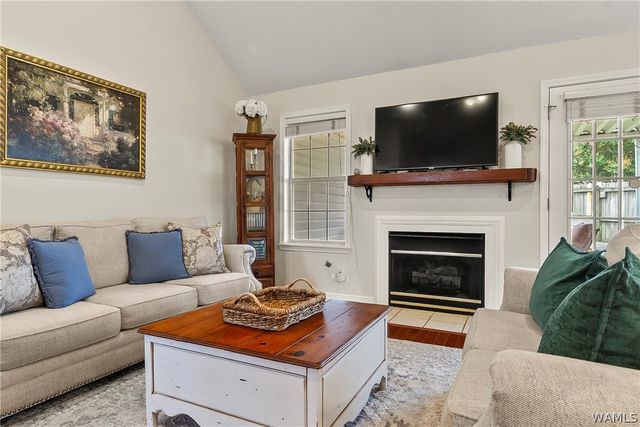 4604 Madison Circle, Northport, AL 35457