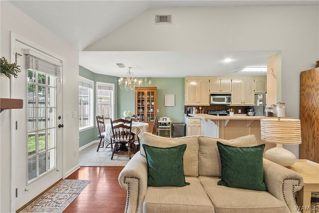4604 Madison Circle, Northport, AL 35457