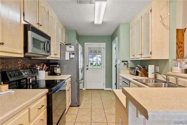 4604 Madison Circle, Northport, AL 35457
