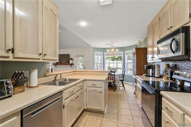 4604 Madison Circle, Northport, AL 35457