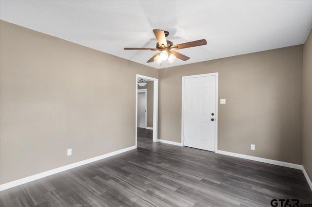 2318 Pine Burr Rd., Tyler, TX 75702
