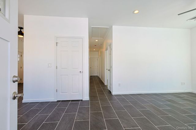 17 Brooklyn Street, Port Jervis, NY 12771