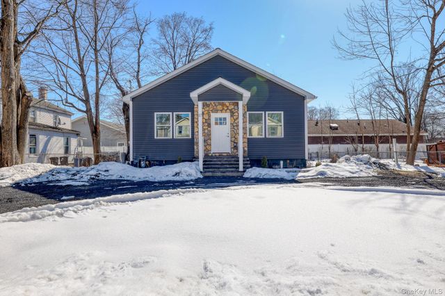 17 Brooklyn Street, Port Jervis, NY 12771