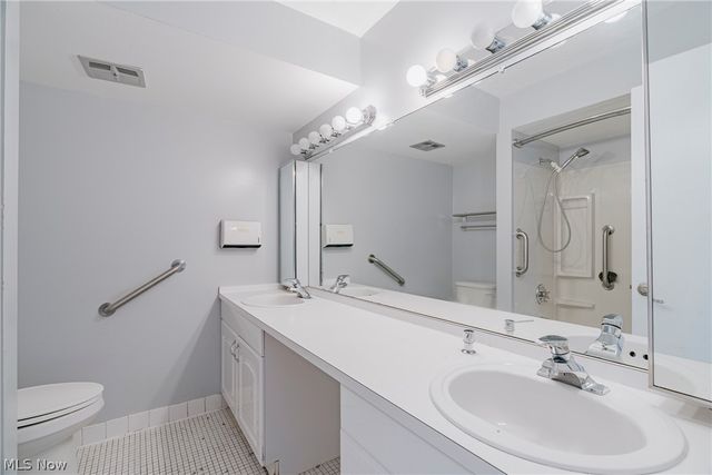 12900 Lake Avenue 1924, Lakewood, OH 44107
