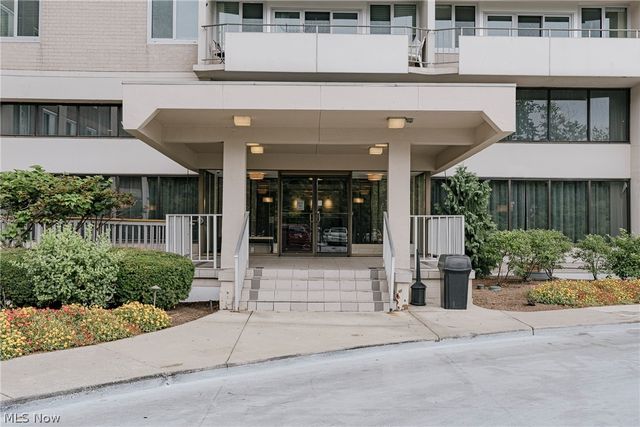 12900 Lake Avenue 1924, Lakewood, OH 44107