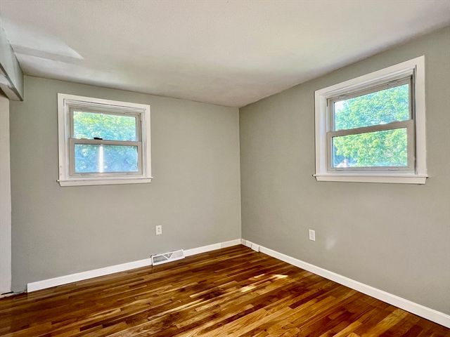 9 Champlain Dr., Hudson, MA 01749