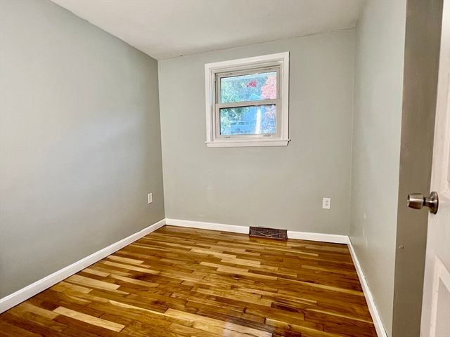 9 Champlain Dr., Hudson, MA 01749