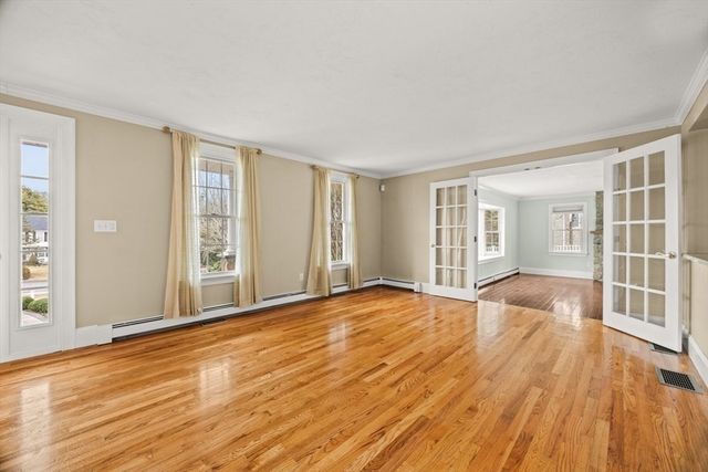 69 Fairview Ln, Plymouth, MA 02360