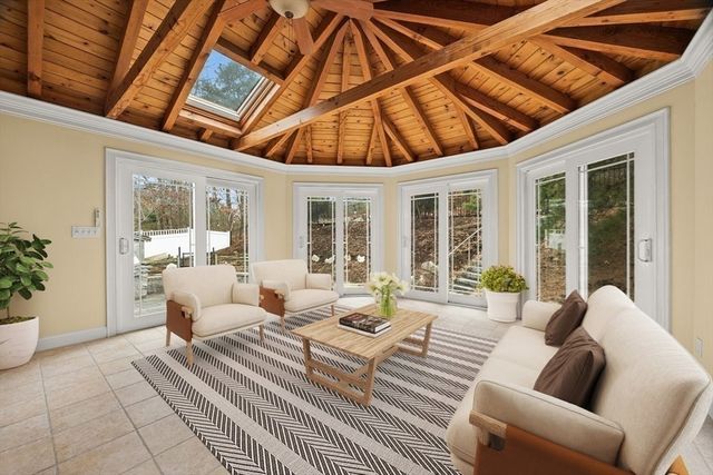 69 Fairview Ln, Plymouth, MA 02360