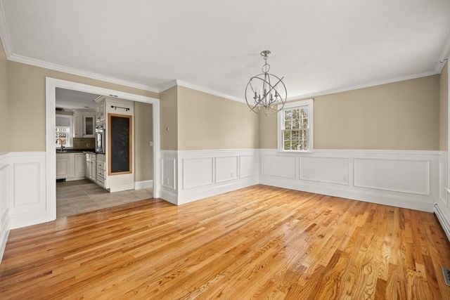 69 Fairview Ln, Plymouth, MA 02360