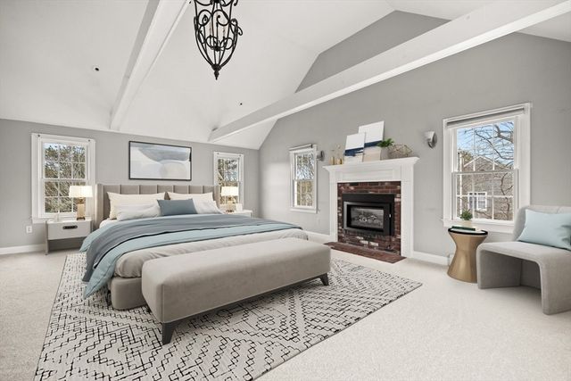 69 Fairview Ln, Plymouth, MA 02360