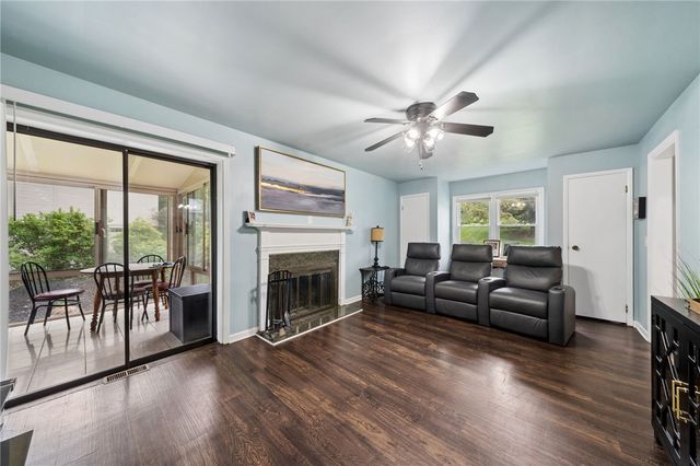 105 Hidden Valley Rd, Monroeville, PA 15146