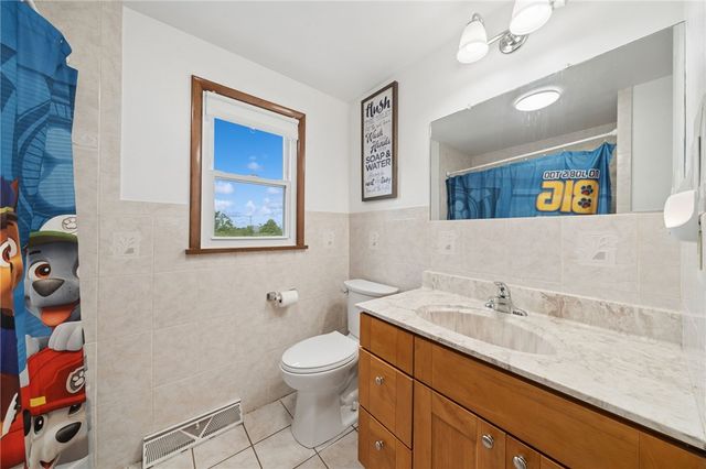105 Hidden Valley Rd, Monroeville, PA 15146