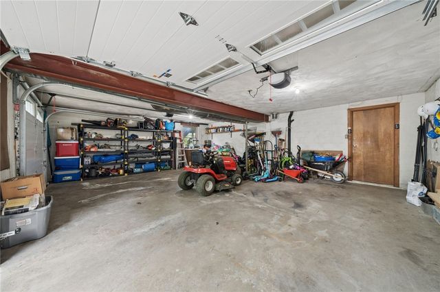 105 Hidden Valley Rd, Monroeville, PA 15146