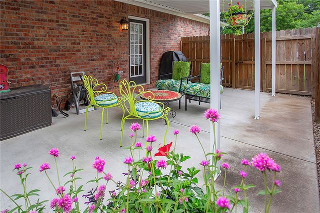 607 S 3rd Street, Dardanelle, AR 72834