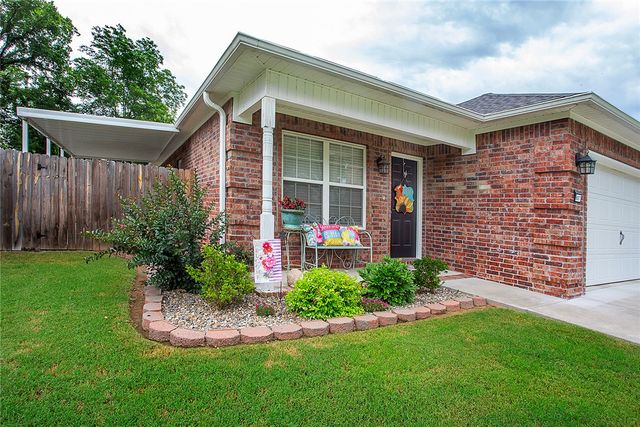 607 S 3rd Street, Dardanelle, AR 72834