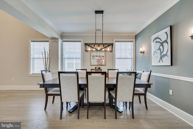 27 POTTER RD, Hillsborough, NJ 08844