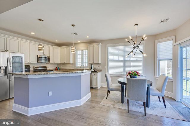 27 POTTER RD, Hillsborough, NJ 08844