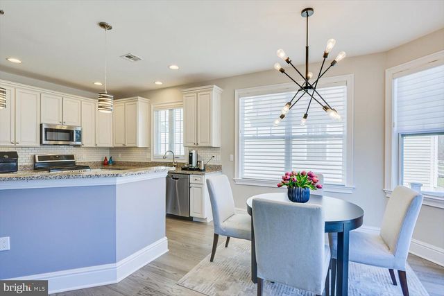 27 POTTER RD, Hillsborough, NJ 08844