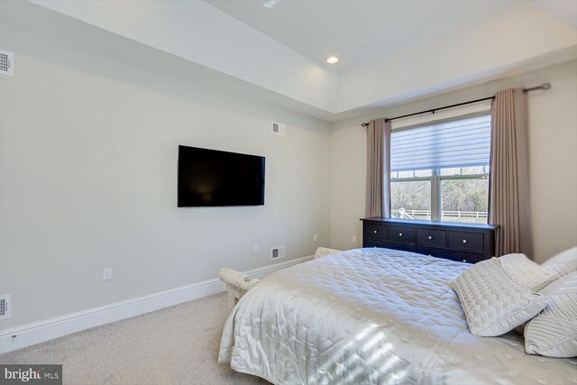 27 POTTER RD, Hillsborough, NJ 08844