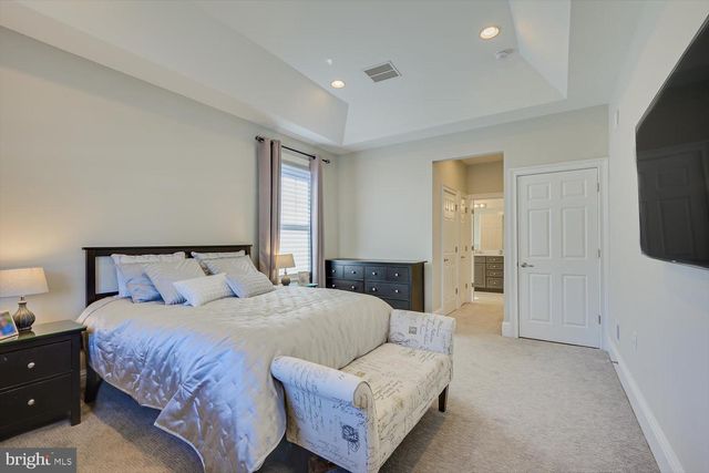 27 POTTER RD, Hillsborough, NJ 08844