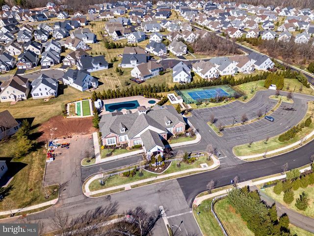 27 POTTER RD, Hillsborough, NJ 08844