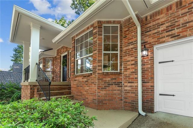 365 E Willow Run, Johns Creek, GA 30022