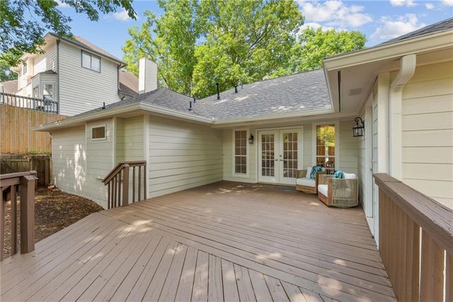 365 E Willow Run, Johns Creek, GA 30022