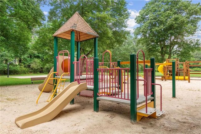365 E Willow Run, Johns Creek, GA 30022