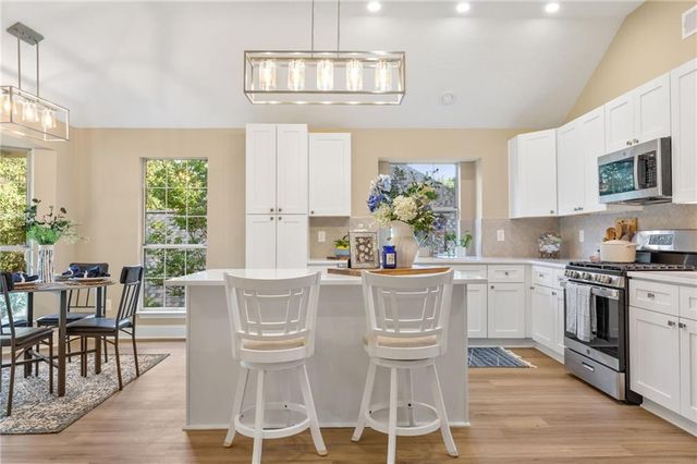 365 E Willow Run, Johns Creek, GA 30022