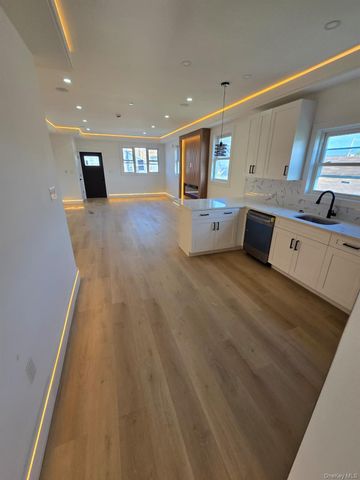 508 Beach 45 Street, Far Rockaway, NY 11691
