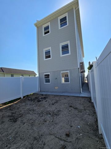 508 Beach 45 Street, Far Rockaway, NY 11691