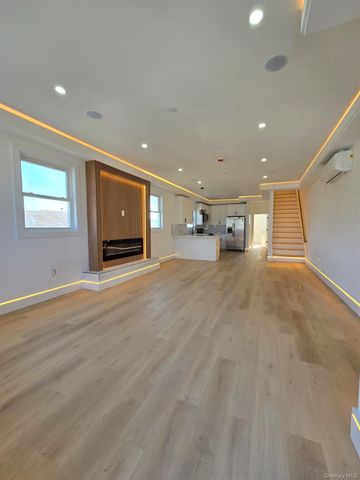 508 Beach 45 Street, Far Rockaway, NY 11691