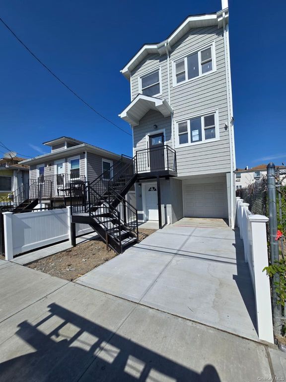 508 Beach 45 Street, Far Rockaway, NY 11691