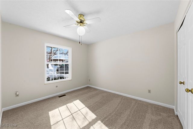 1664 Stone Creek Lane, Twinsburg, OH 44087