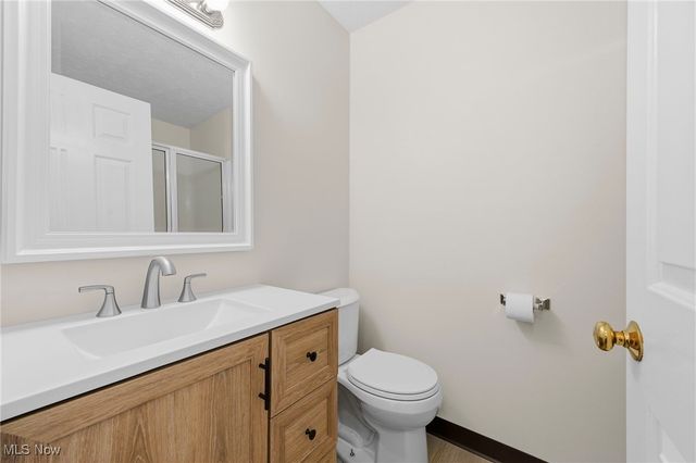 1664 Stone Creek Lane, Twinsburg, OH 44087