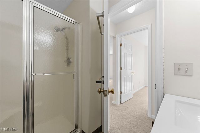 1664 Stone Creek Lane, Twinsburg, OH 44087