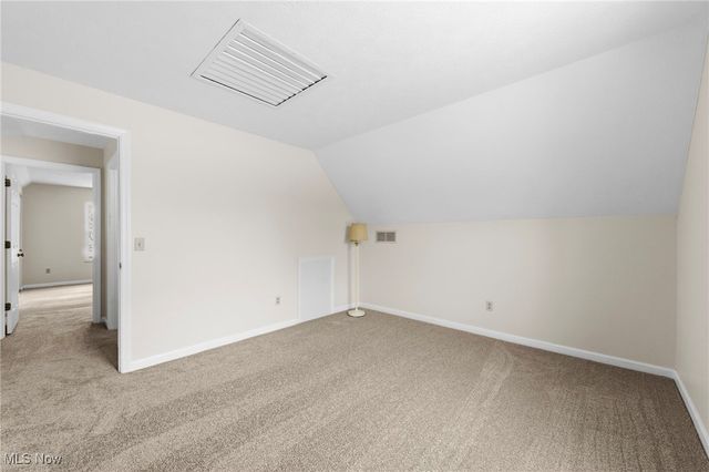 1664 Stone Creek Lane, Twinsburg, OH 44087