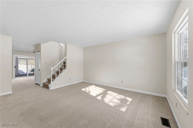 1664 Stone Creek Lane, Twinsburg, OH 44087