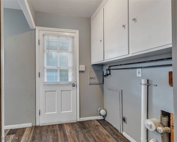 30124 Phillips Avenue, Wickliffe, OH 44092